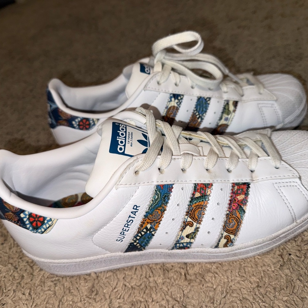 Adidas Originals Superstar Womens size 8 Paisley White Leather PGD 789006 BY9177